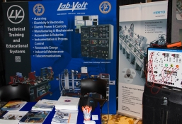 <h5>Exhibitors</h5>
