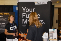 <h5>Exhibitors</h5>