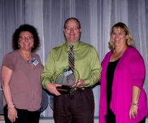 <h5>Curtis Willems accepting for AATA - Outstanding ACTEAZ Affiliate of the Year</h5>